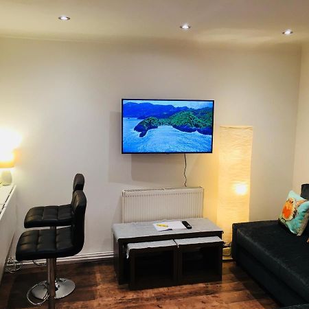 Fountain View 1Br Flat Oxford - Free Parking Διαμέρισμα Εξωτερικό φωτογραφία