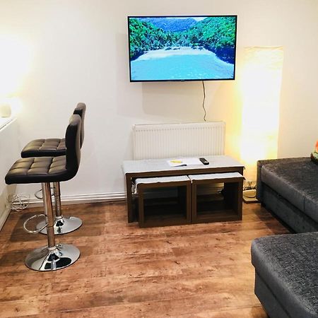 Fountain View 1Br Flat Oxford - Free Parking Διαμέρισμα Εξωτερικό φωτογραφία